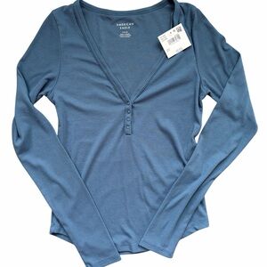 American Eagle Outfitters Slate Blue V-Neck Long Sleeve Tee